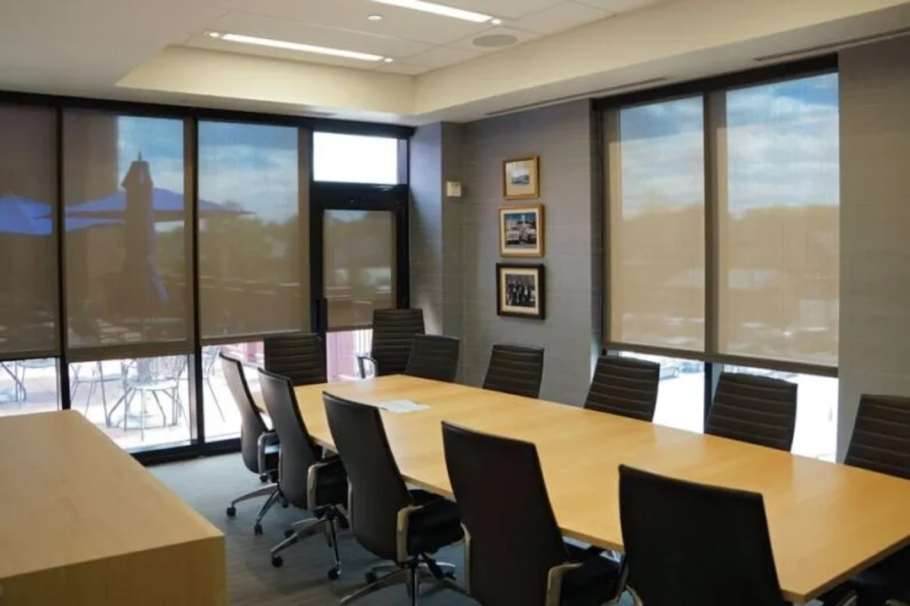 Outdoor Shades and Professional Blinds & Shades Services in Northlake, IL
